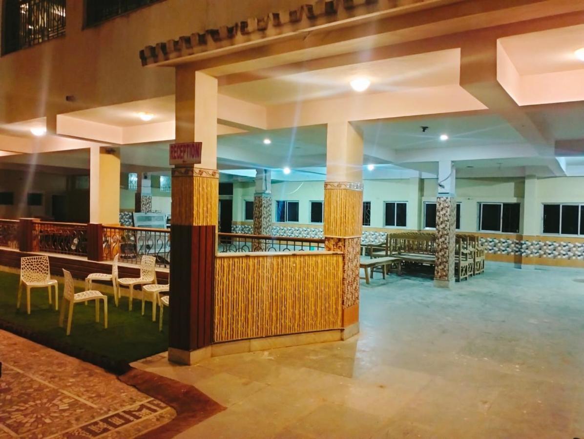 Hotel Kolam Shānti Niketan Εξωτερικό φωτογραφία