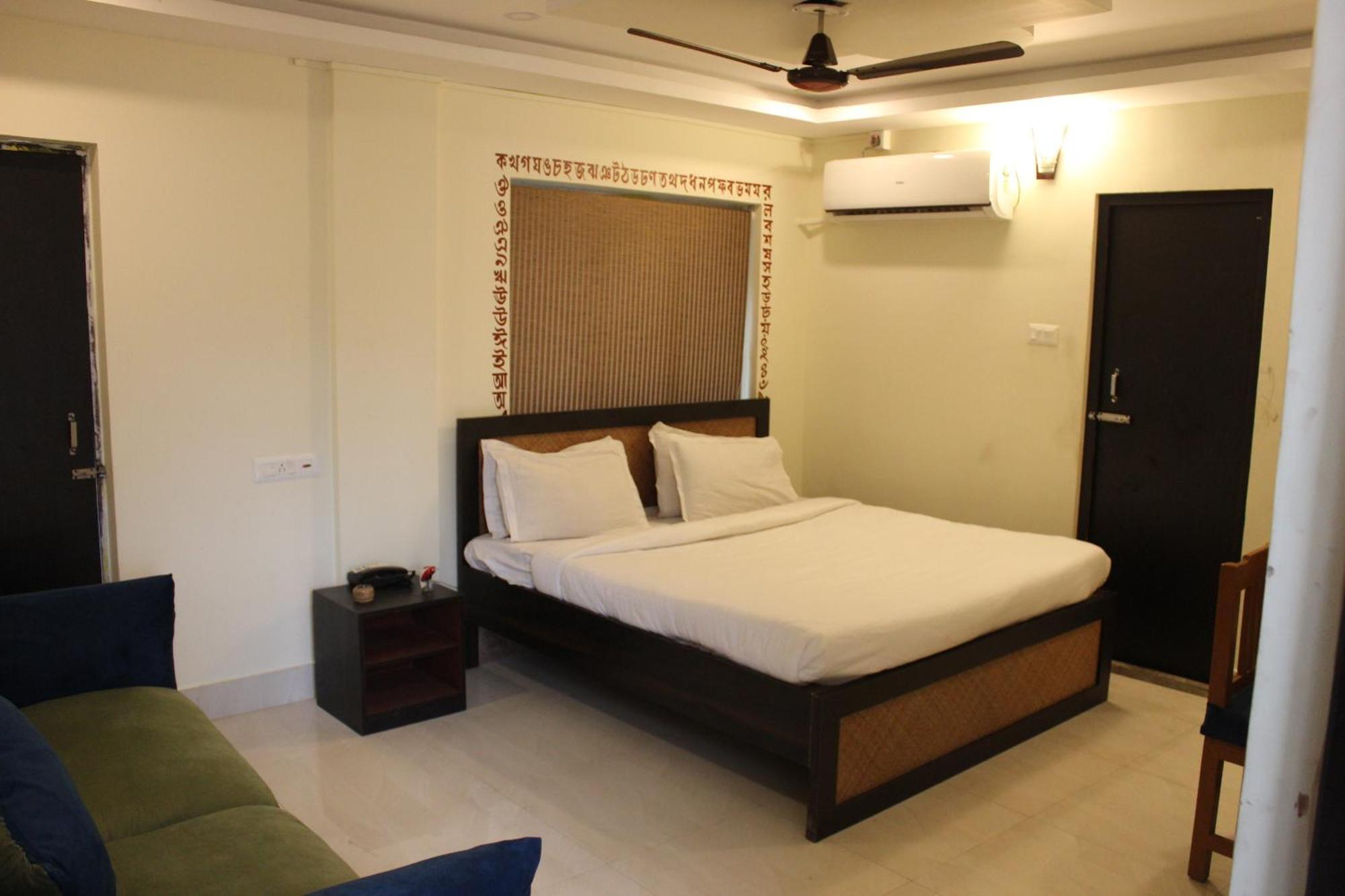 Hotel Kolam Shānti Niketan Εξωτερικό φωτογραφία